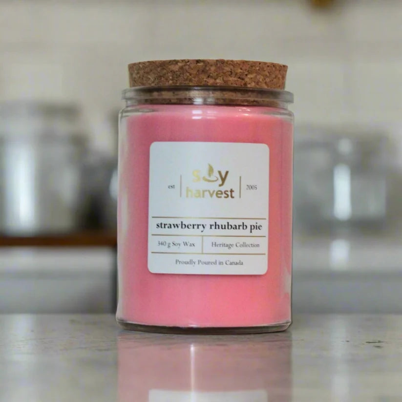 Soy Harvest - Classic Strawberry Rhubarb Pie Candle